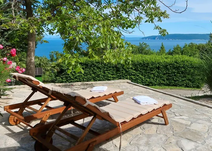 Holiday Home Makvic By Interhome
